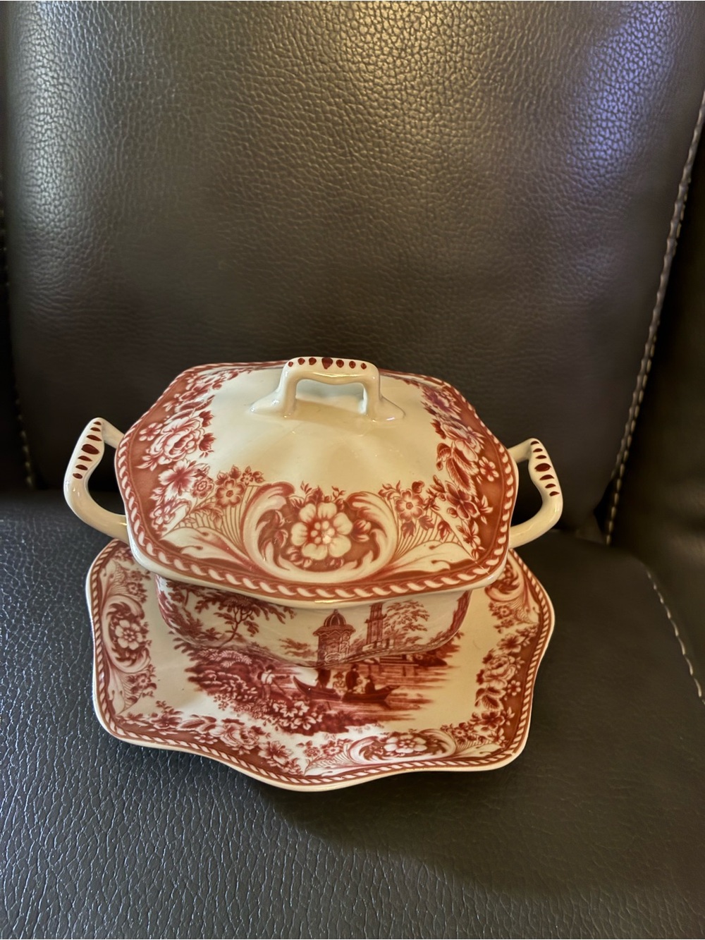 Vtg Mason Ironstone Red Transferware Covered Serving Dish - Classic Home Dining
